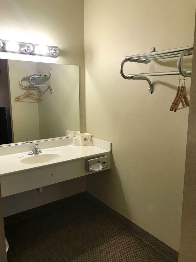 City Heart Inn & Suites Piedmont Ngoại thất bức ảnh